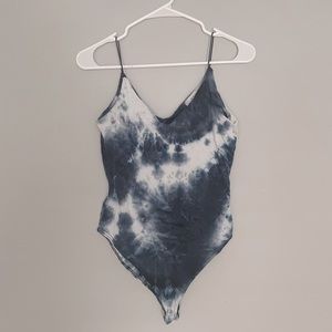 Gaze — blue & white tie dye bodysuit